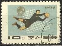 (1964-049) Марка Северная Корея "Футбол"   Спортивные игры ГАНЕФО III Θ